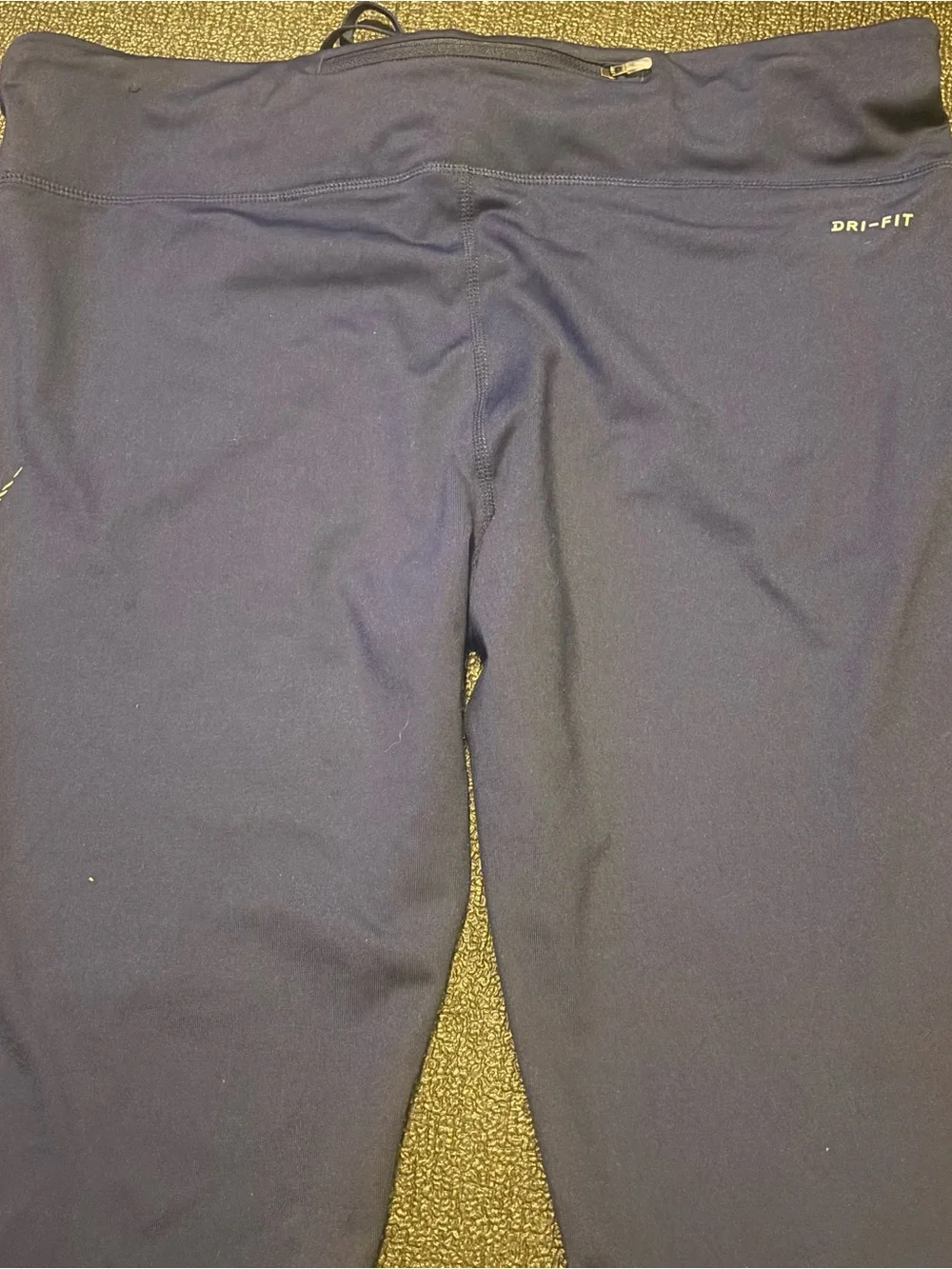 Size XL Women’s Nike Navy and Royal Blue Athletic Capri Leggings